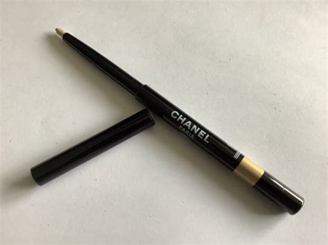 chanel long-lasting eyeliner 987 or blanc|chanel waterproof eyes.